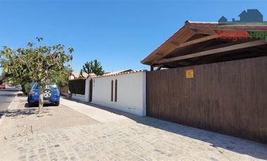 Oficina en Arriendo en Casa en Arriendo Juan Martínez. Apta para oficinas