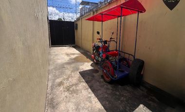 Casa de venta en En la Ciudad de Machala - Av. Los Ceibos – código:21720