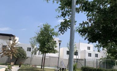 Casa seminueva Apodaca Acanto Residencial