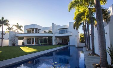 Casa en Venta en Las Lomas Club de Golf