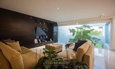 Casa en Venta en Las Lomas Club de Golf