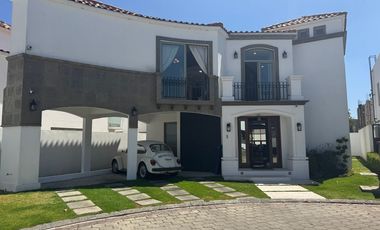 Casa en Venta como nueva en Condado del Valle Bakeira Metepec cerca de Ave Tecnológico y Parque Bicentenario