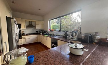 Casa Residencial en Venta  dentro de privada a una cuadra del Parque Bicentenario, Ave, Tecnológico, Ave, Estado de México y  zona de La Asunción.