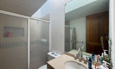 Casa Residencial en Venta  dentro de privada a una cuadra del Parque Bicentenario, Ave, Tecnológico, Ave, Estado de México y  zona de La Asunción.