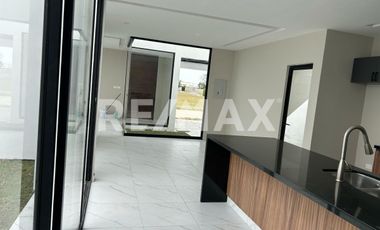 Casa en Venta - 3