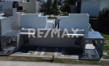Casa en Venta - 3