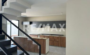 CASA EN VENTA - (3)