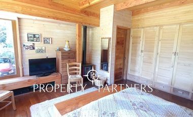 Espectacular casa en un entorno soñado.-