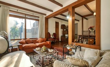 Ideal para Remodelar: casa en venta la Reina a pasos del metro Plaza Egaña