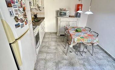 PH 3 Ambientes con Patio y Terraza Propia. Sin Expensas