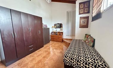 PH 3 Ambientes con Patio y Terraza Propia. Sin Expensas