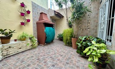 PH 3 Ambientes con Patio y Terraza Propia. Sin Expensas