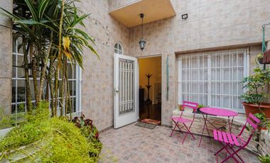PH 3 Ambientes con Patio y Terraza Propia. Sin Expensas