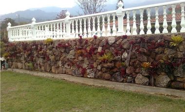 VENDO HERMOSA VILLA 2.73 Has EN SILVANIA CERCA A BOGOTA