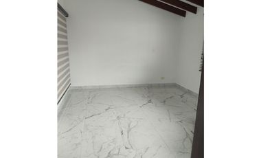 VENDO CASA 183 M2 CONJ CERRADO PEREIRA
