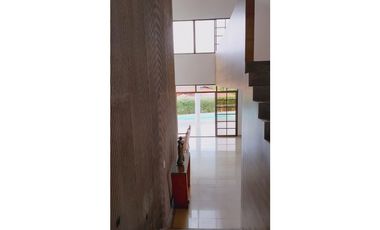 VENTA CASA CON PISCINA PRIVADA EN CONJUNTO CERRADO CERRITOS PEREIRA
