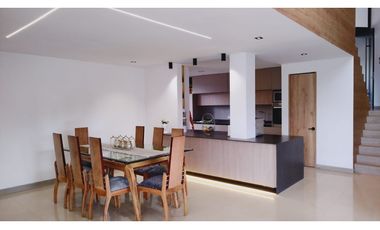 VENTA CASA CON PISCINA PRIVADA EN CONJUNTO CERRADO CERRITOS PEREIRA