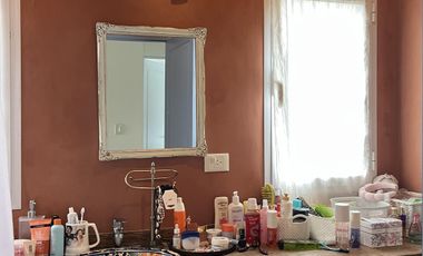 Muy Linda Casa en  venta o alquiler en Barrio La Emilia