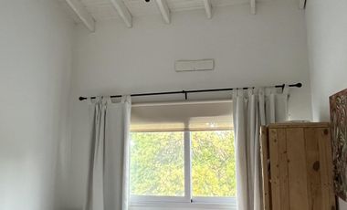 Muy Linda Casa en  venta o alquiler en Barrio La Emilia