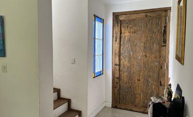 Muy Linda Casa en  venta o alquiler en Barrio La Emilia