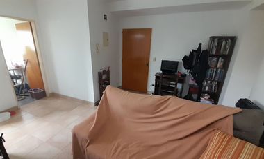 Departamento 2 ambientes en excelente estado. Villa Adelina