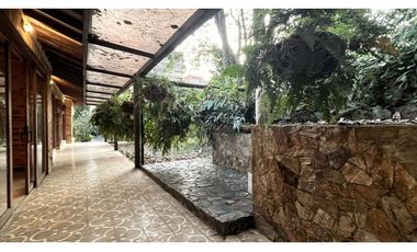 Casa campestre en Las Brujas Envigado