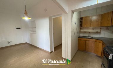 Alquiler Casa 3 Ambientes con Patio y Garage - Paso Del Rey