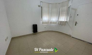 Alquiler Casa 3 Ambientes con Patio y Garage - Paso Del Rey
