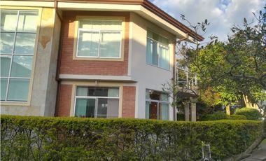 VENDO CASA EN CONDOMINIO FUSAGASUGA