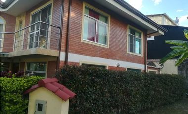 VENDO CASA EN CONDOMINIO FUSAGASUGA