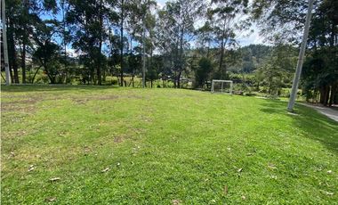 Lote en parcelación en municipio de El Retiro
