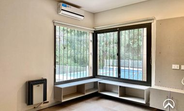 Alquiler. Casa en Country Club Chumamaya, Villa de Merlo.