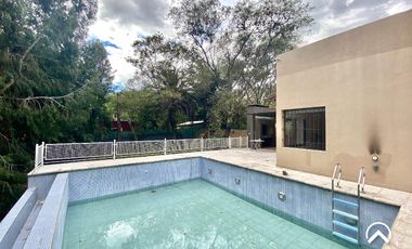 Alquiler. Casa en Country Club Chumamaya, Villa de Merlo.