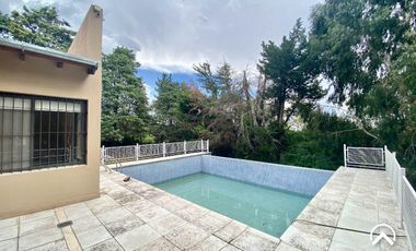 Alquiler. Casa en Country Club Chumamaya, Villa de Merlo.