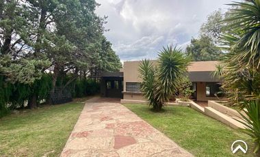 Alquiler. Casa en Country Club Chumamaya, Villa de Merlo.