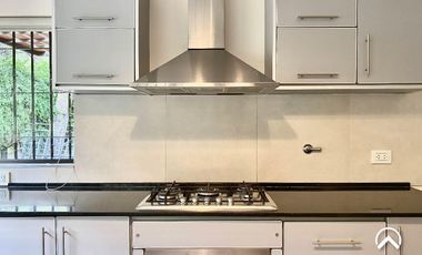 Alquiler. Casa en Country Club Chumamaya, Villa de Merlo.