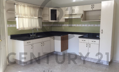 RESIDENCIA CALIFORNIANA EN RENTA, FAJA DE ORO, LAS VILLAS, TAMPICO, TAMAULIPAS.
