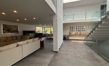 Venta de Casa en Fraccionamiento Hacienda de Valle Escondido, Atizapan