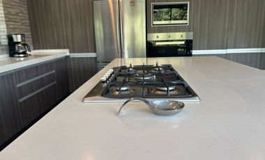 Venta de Casa en Fraccionamiento Hacienda de Valle Escondido, Atizapan
