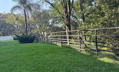 Venta de Casa en Fraccionamiento Hacienda de Valle Escondido, Atizapan