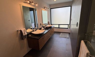 Venta de Casa en Fraccionamiento Hacienda de Valle Escondido, Atizapan