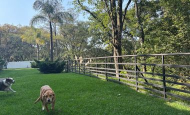 Venta de Casa en Fraccionamiento Hacienda de Valle Escondido, Atizapan