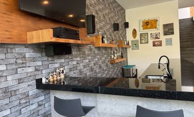 Venta de Casa en Fraccionamiento Hacienda de Valle Escondido, Atizapan