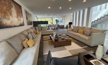 Venta de Casa en Fraccionamiento Hacienda de Valle Escondido, Atizapan