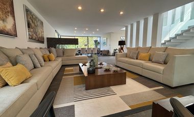Venta de Casa en Fraccionamiento Hacienda de Valle Escondido, Atizapan