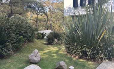 Venta de Casa en Fraccionamiento Hacienda de Valle Escondido, Atizapan
