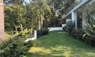 Venta de Casa en Fraccionamiento Hacienda de Valle Escondido, Atizapan