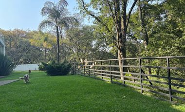 Venta de Casa en Fraccionamiento Hacienda de Valle Escondido, Atizapan