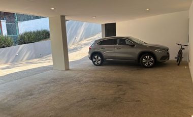 Venta de Casa en Fraccionamiento Hacienda de Valle Escondido, Atizapan