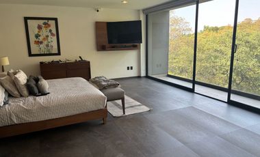 Venta de Casa en Fraccionamiento Hacienda de Valle Escondido, Atizapan